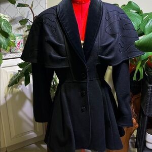 ADA VINTAGE Wool Cape Coat